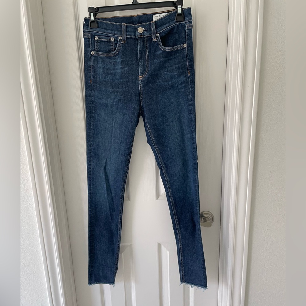Rag and Bone 10” ankle skinny with raw edge hem, 26